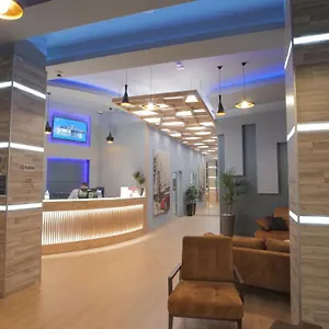 4* מלון Granda